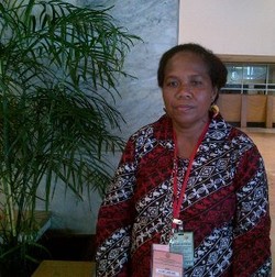 Anace Aibekob, 11 Tahun Berdayakan Warga Desa di Nabire untuk Bertani