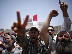 Mesir Memanas, Industri Otomotif Stuck