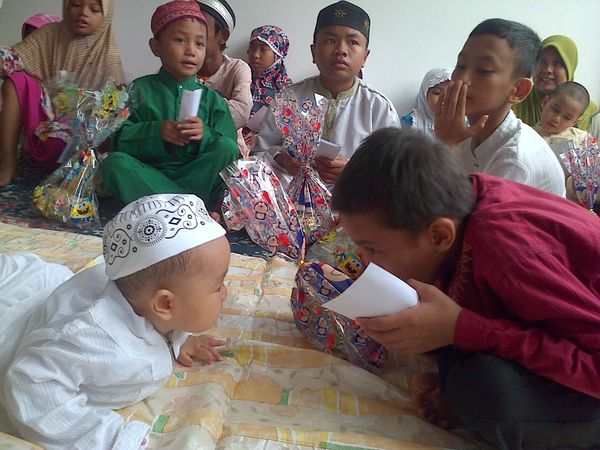 Rizky Akbar Rosyadi, 7 Bulan, Lelaki