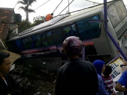 Sopir dan Kernet Bus yang Tewaskan Tiga Pemotor Melarikan Diri 