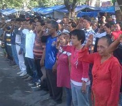 PKL di Semarang Gelar Upacara Peringati HUT ke-68 RI