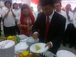 Pertamina Masuk 500 Perusahaan Terbaik Dunia, Karen Dapat Tumpeng dari Dahlan