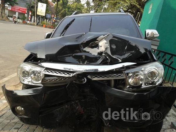 Ini Fortuner Milik Ananda Siregar yang Tabrak Pemotor Vario