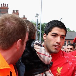 Rodgers Senang Cara Liverpool Tangani Suarez