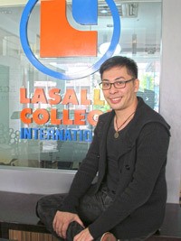 Pengalaman Darwyn Tse, Tiga Jam Untuk Make Up Korban Perang 