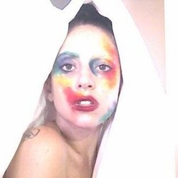 5 Kehebohan Jelang Rilis Artpop Lady Gaga