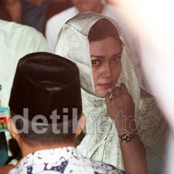 Kabar-kabar Seputar Rencana Pernikahan Bella Saphira dengan Sang Jenderal