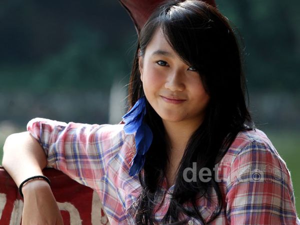 Si Cantik Pebalap Kezia Santoso