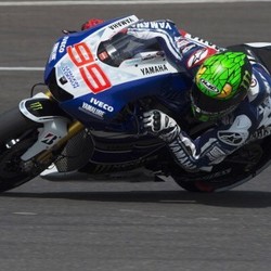 Ban Bermasalah, Lorenzo Puas Finis Ketiga