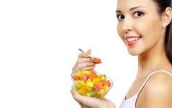 Buang racun Tubuh dengan Konsumsi Apel dan Pepaya