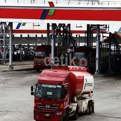 Impor Pertamax Ternyata Lebih Murah Daripada Produksi Premium Sendiri