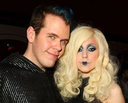 Lady Gaga Minta Fans Stop Kirim Ancaman Pembunuhan ke Perez Hilton
