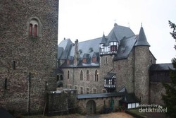 Seperti Raja di Kastil Schloss Burg, Jerman