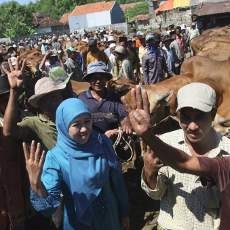 Khofifah Dicurhati Soal Harga Daging Sapi yang Mahal