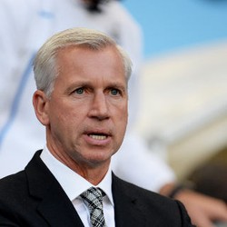 Pardew Kritik Cara Arsenal Menawar Cabaye