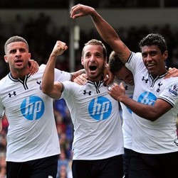 Paulinho Berharap Bale Tetap di Spurs