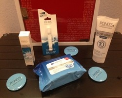 Rangkaian Produk untuk Membasmi Jerawat dan Kulit Berminyak dari Ponds