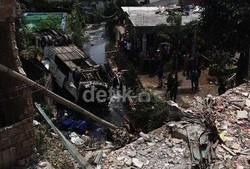 7 Kecelakaan Bus di Kawasan Puncak 
