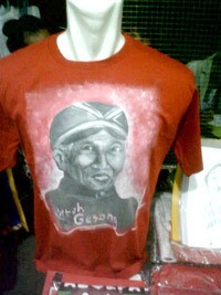 Modal Rp 800 Ribu, Omset Kaos Lukis Hingga Rp 5 Juta Per Bulan