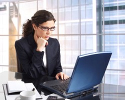 Karyawan yang Duduk di Dekat Jendela Lebih Produktif