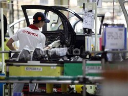 Toyota Mulai Produksi Mobil BBG di Karawang
