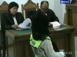 Potong Kelamin Teman, Gadis Jalani Sidang