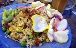 Tjap Toean: Menikmati Suasana Nostalgia Gaya Peranakan dengan Nasi A Liong