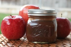 Bosan dengan Selai Kacang? Cobalah Apple Butter!