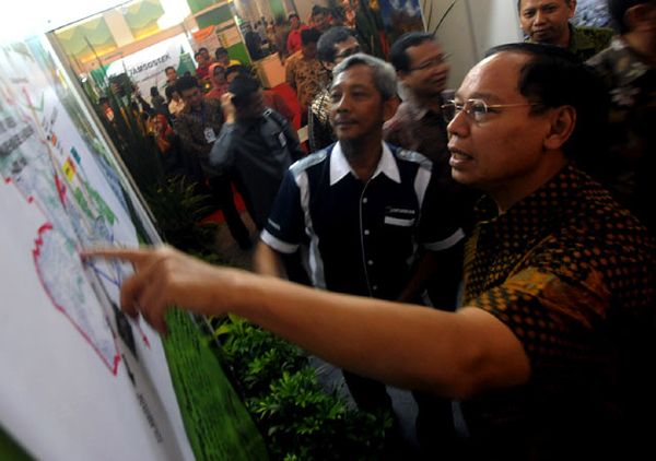 Menpera Tinjau Pameran Rumah Rakyat
