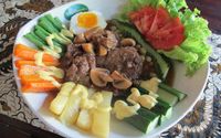 Menikmati Bestik Magelangan yang Empuk Juicy di Klangenan Gallery Resto