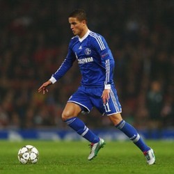 Afellay Akan Naik Meja Operasi