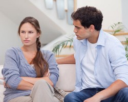 Cara Mendeteksi Pasangan yang Sedang Berbohong