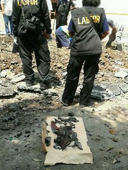  Kabel Listrik Bekas Ledakan di Mangga Besar Digali