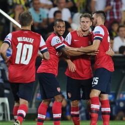 Walcott Minta Arsenal Tak Berpuas Diri