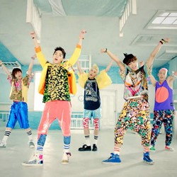 NUEST Masuk Dunia Mimpi di Video Sleep Talking