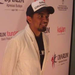 Glenn Fredly Produseri Film Cahaya dari Timur