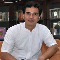 Teddy Syach & Devi Permatasari Senang Kembali Dipasangkan di Sinetron