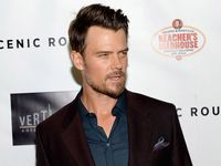 Gaya Necis Josh Duhamel