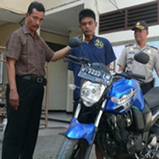 Mencuri di Gresik, Pencuri Motor Tertangkap di Suramadu