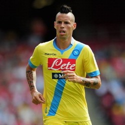 Hamsik Masih Akan Lama di Napoli
