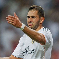 Arsenal Dikabarkan Beralih Buru Benzema