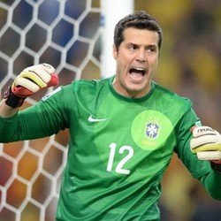 Scolari Indikasikan Julio Cesar Akan Bertahan di QPR