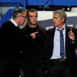 Sulitnya Menundukkan Mourinho di Stamford Bridge