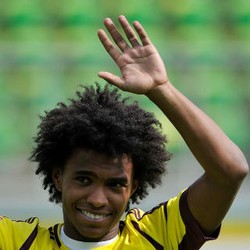 Tottenham Memang Sedang Dekati Willian