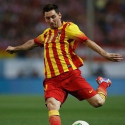 Messi Diganti karena Cedera