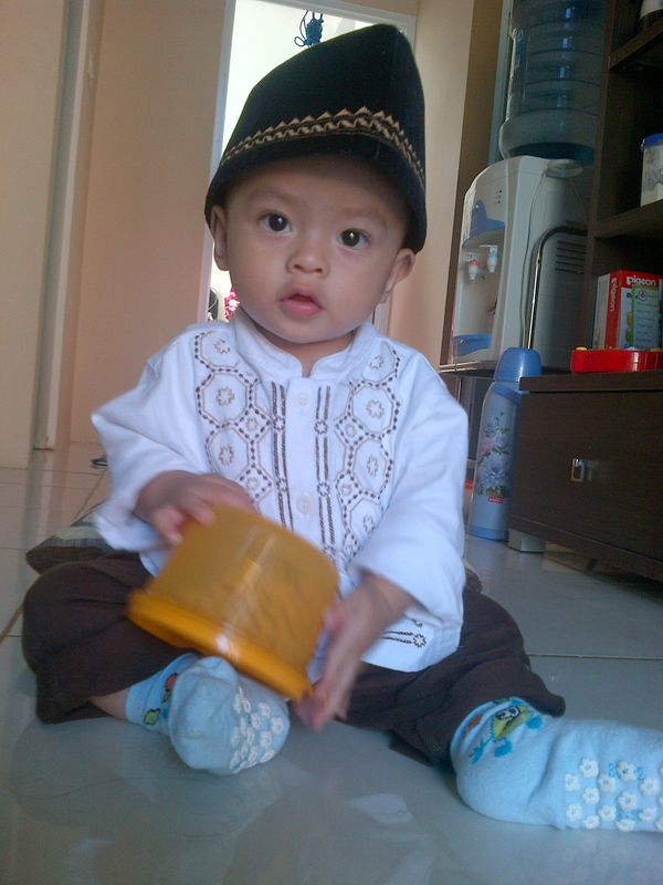 Omar Al-Fatih Fachri, 8 Bulan, Lelaki
