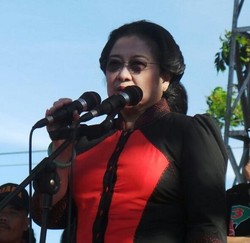 Dialog dengan Bung Karno, Mega Keluhkan Sulit Menang di Pilgub Jatim