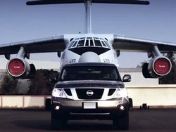 Ini Dia Mobil Terkuat, Sanggup Menarik Pesawat Seberat 170 Ton!