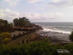 Cantiknya Bali, Dari Tanah Lot Sampai Kintamani