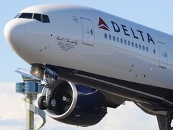 Minum Wine 5 Gelas, Wanita Ini Mabuk & Bikin Onar dalam Pesawat